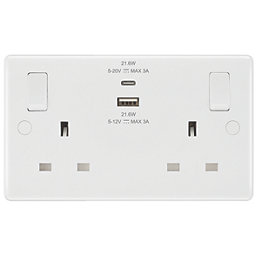British General 800 Series 13A 2-Gang SP Switched Socket + 3A 22W 2-Outlet Type A & C USB Charger White