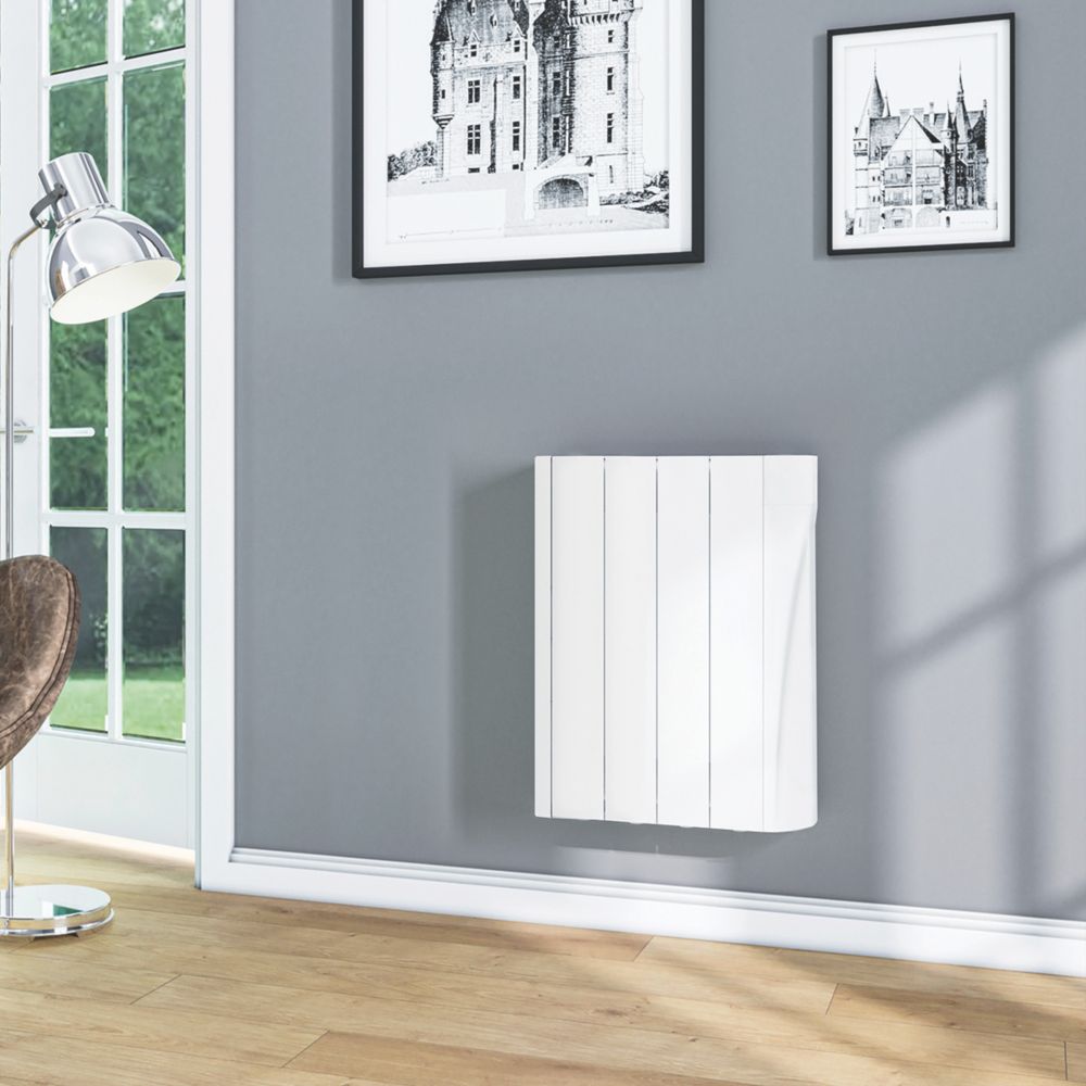 Promo Delonghi radiateur à inertie fluide blanc 1000w chez Screwfix