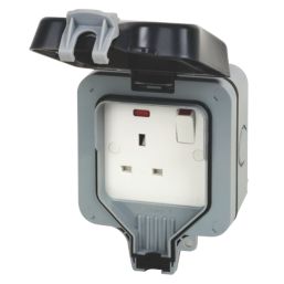 British General  IP66 13A 1-Gang DP Weatherproof Outdoor Switched Socket