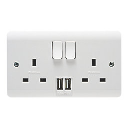 Crabtree Instinct 13A 2-Gang DP Switched Socket + 2.1A 10.5W 2-Outlet Type A USB Charger White
