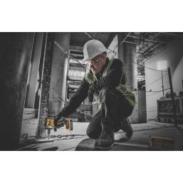 DEWALT DCF921H2T-GB 18V 2 x 5.0Ah Li-Ion PowerStack Brushless Cordless Impact Wrench