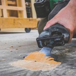 Spyder  Silicone Scraper 4"