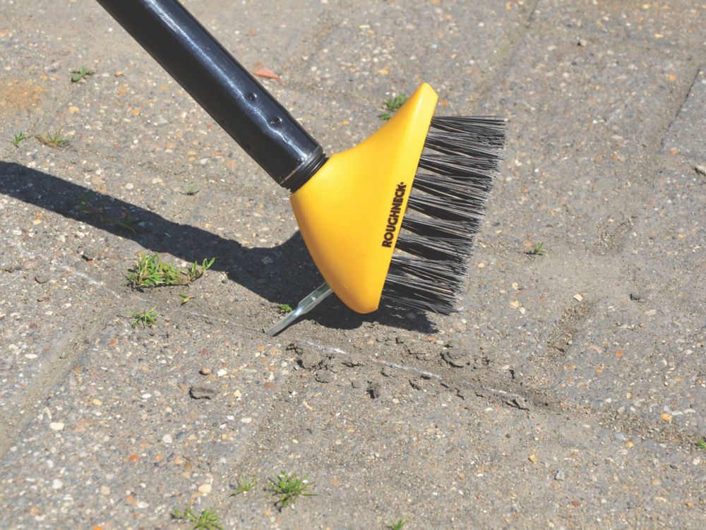 How to remove moss & weeds from block paving with a wire brush 