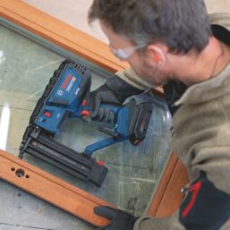 Bosch GNH 18V-50 M Professional  54mm 18V Li-Ion AMPShare Brushless Second Fix Cordless Nail Gun - Bare