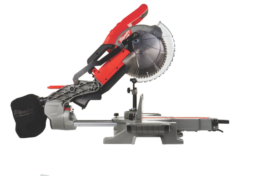 Milwaukee discount sliding saw