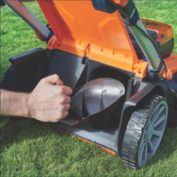 LawnMaster CLMF4846A-1-01 48V 2 x 4.0Ah Lithium MX Brushless Cordless 46cm Rotary Lawn Mower