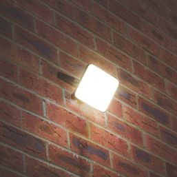Brackenheath iSpot G3 Frameless Indoor & Outdoor LED Floodlight Black 30W 3300lm