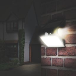 Luceco LEXS22B40-01 Outdoor LED Solar-Powered Wall Light With PIR Sensor Black 220lm