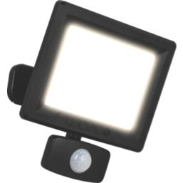 Screwfix on sale pir floodlight