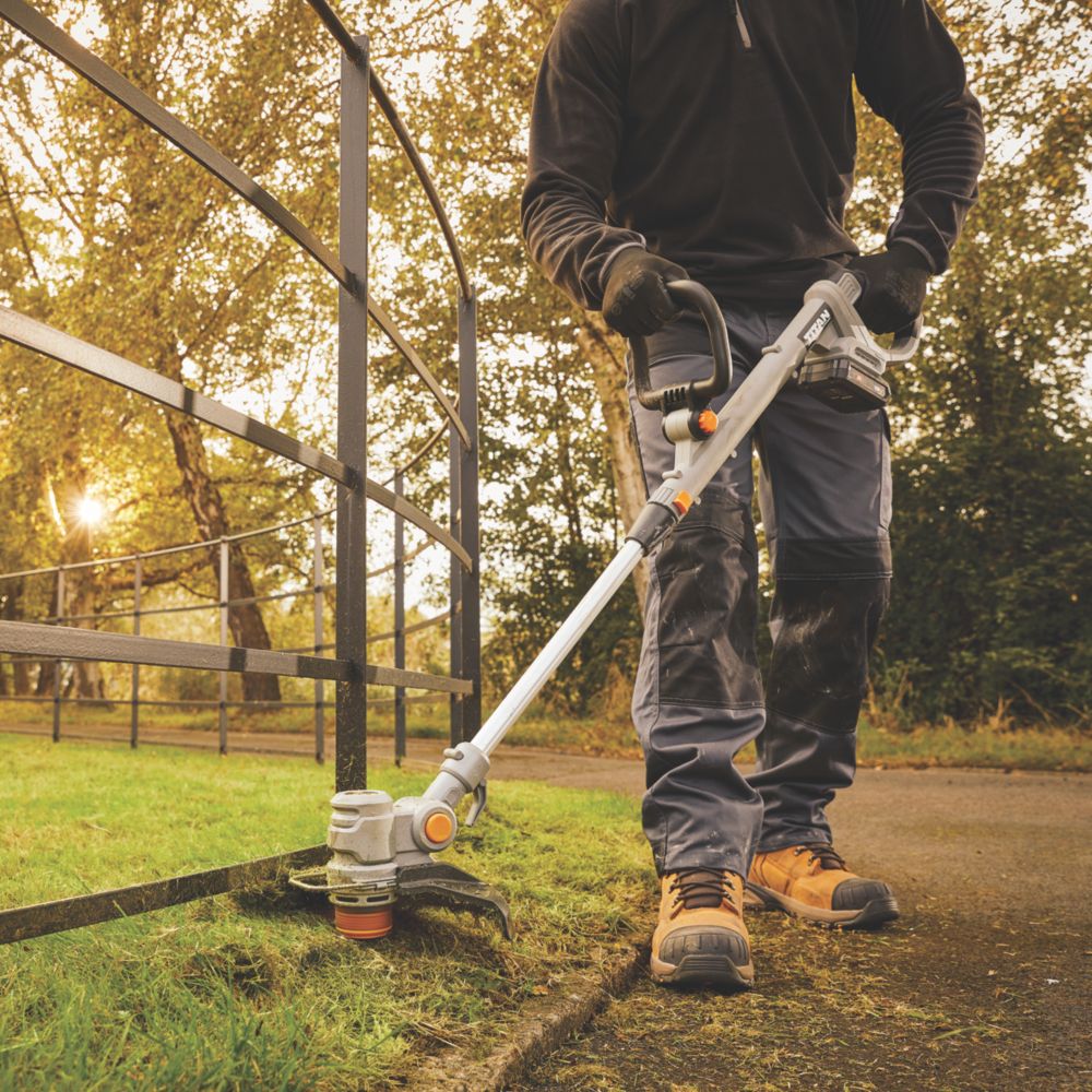 Screwfix shop grass strimmers