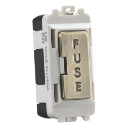 Knightsbridge  13A Grid Fused Spur Antique Brass