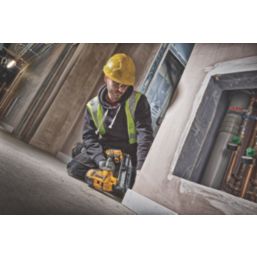 Dewalt 2nd fix nail gun online screwfix