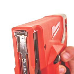 Milwaukee deals stapler m12