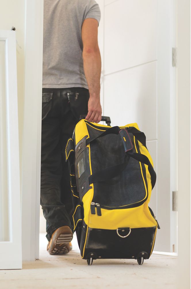 Stanley FatMax Backpack with Wheels 23Ltr - Screwfix