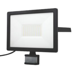 Why Is Outdoor LED Flood Light Flashing On And Off?