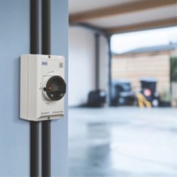 British General  32A 4-Pole Rotary Isolator Switch NO