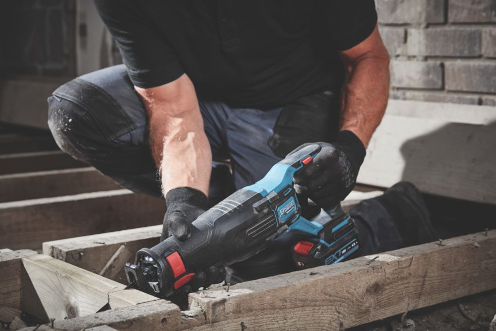 Cordless saw online screwfix