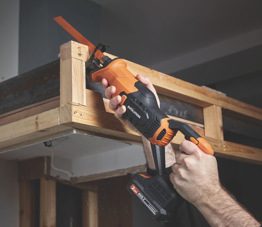 Cordless reciprocating saw online screwfix