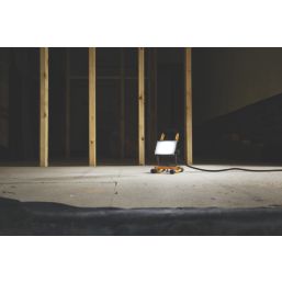 LAP  LED Mains-Powered Work Light 10W 1000lm 220-240V