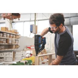 Bosch GNH 18V-64 M 64mm 18V 2 x 4.0Ah Li-Ion ProCORE18V  Second Fix Cordless Nail Gun