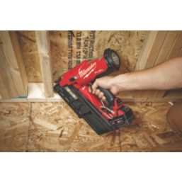 Battery nail gun discount milwaukee