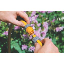 Hozelock  12.5 & 15mm Double-End Female Hose Repair Connector