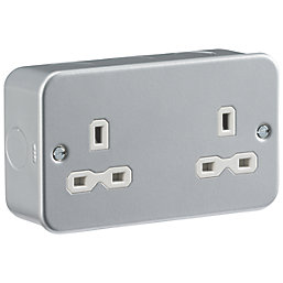 Knightsbridge  13A 2-Gang Unswitched Metal Clad Socket Grey with White Inserts