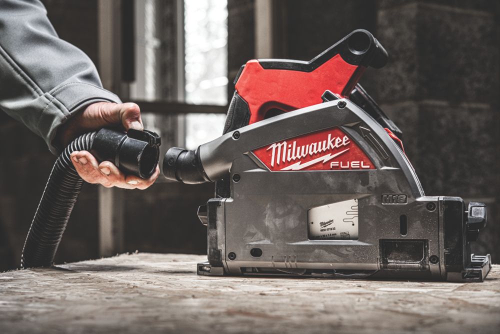 Milwaukee sander screwfix discount
