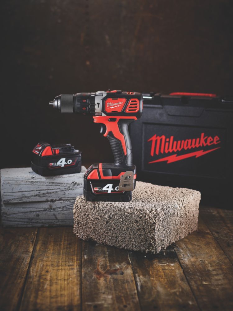 Milwaukee M18 BPDN 402C 18V 2 x 4.0Ah Li Ion RedLithium Cordless