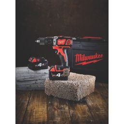 Milwaukee M18 BPDN 402C 18V 2 x 4.0Ah Li Ion RedLithium Cordless