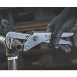 Footprint  Pipe Wrench 9"