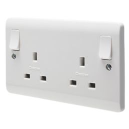 Crabtree Instinct 13A 2-Gang DP Switched Socket White