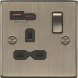 Knightsbridge  13A 1-Gang SP Switched Socket + 4.0A 20W 2-Outlet Type A & C USB Charger Antique Brass with Black Inserts