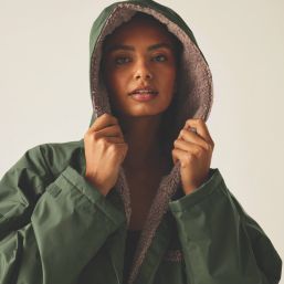 Regatta Adult Waterproof Changing Robe Dark Khaki Large / X Large Size 67.7" Chest