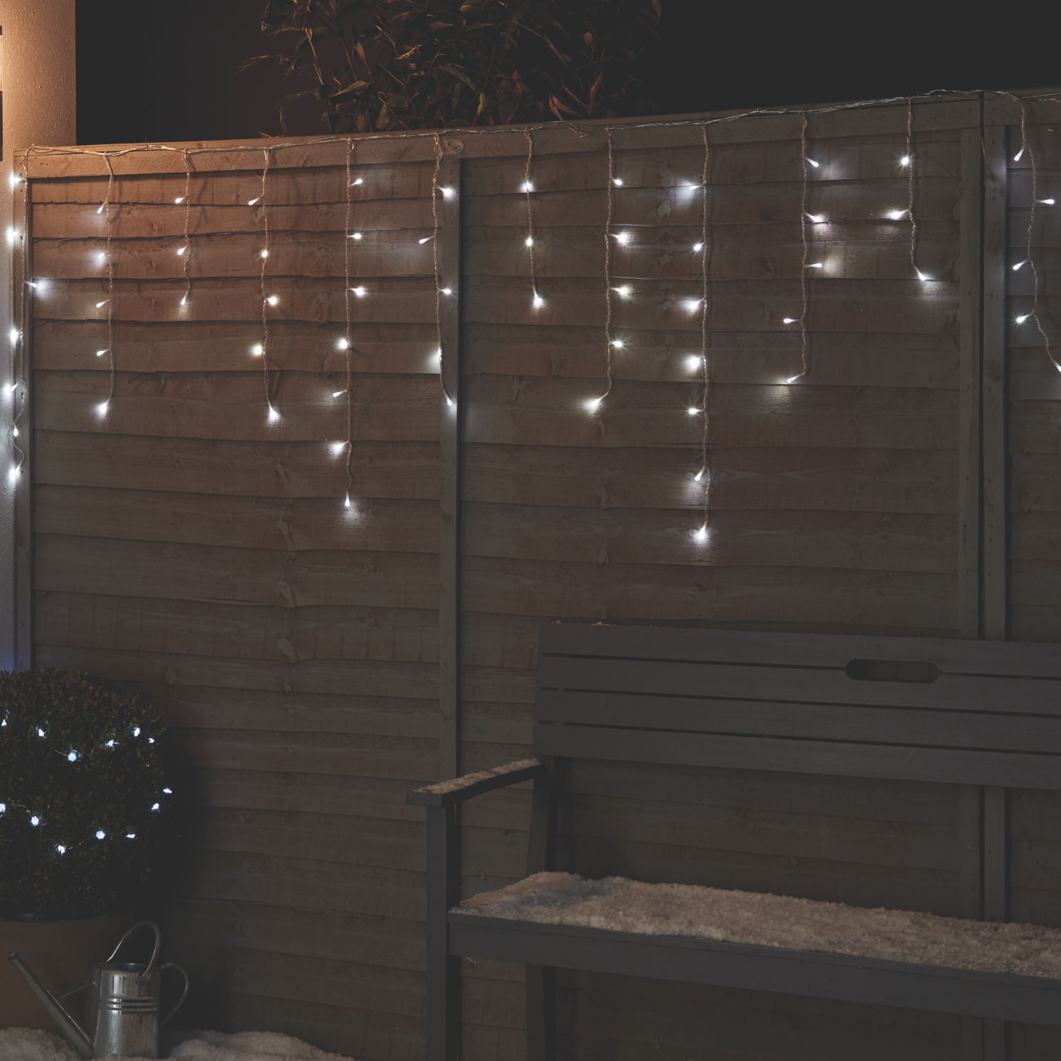 300 LED Indoor & Outdoor Ice White Icicle Christmas Lights (473CL)