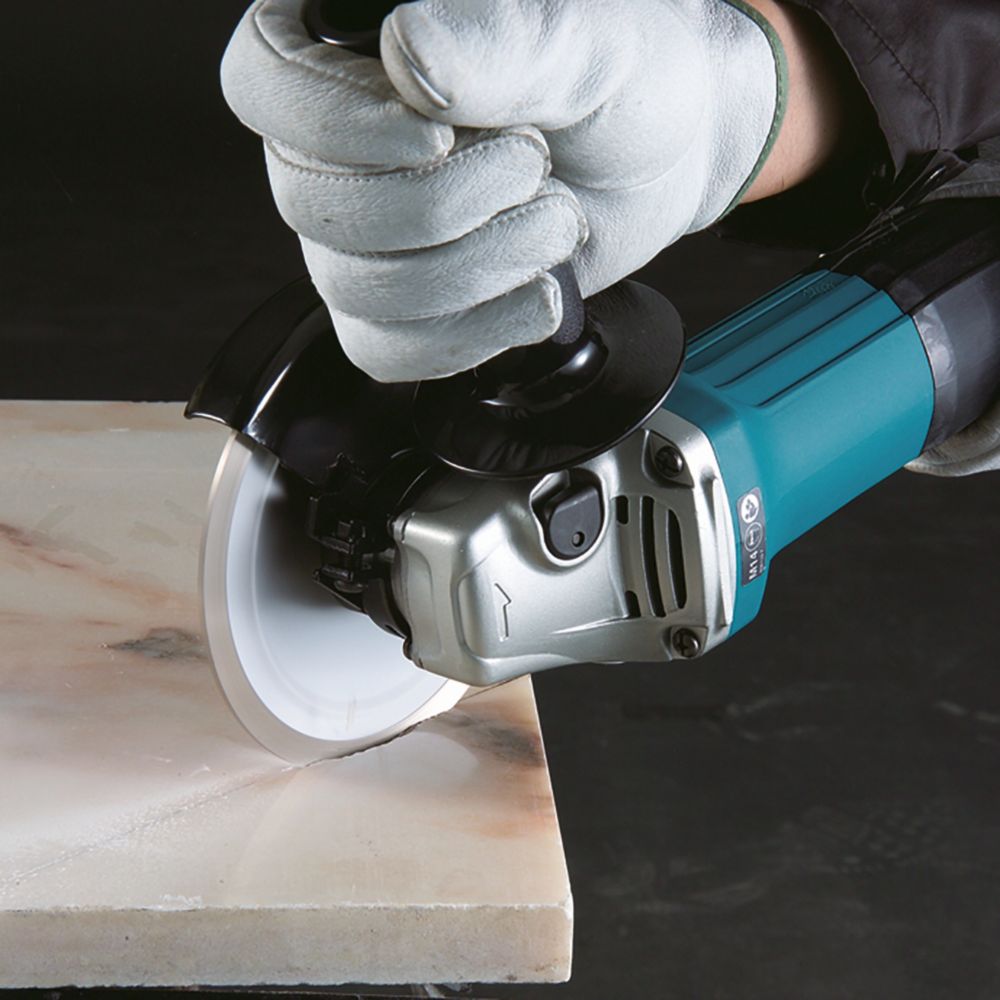 Screwfix grinder deals makita