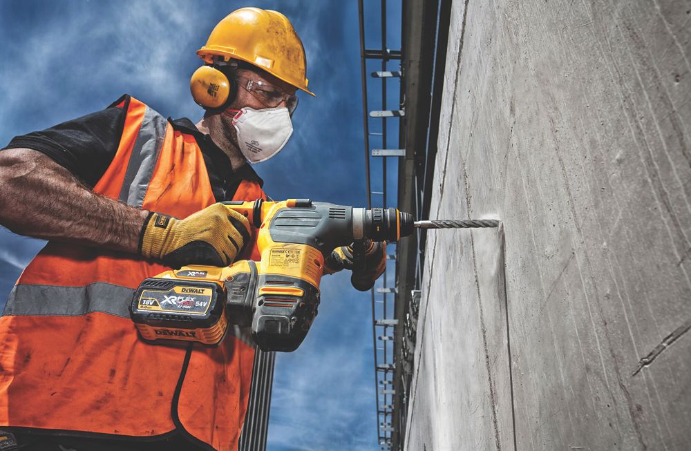 Dewalt store hard hat