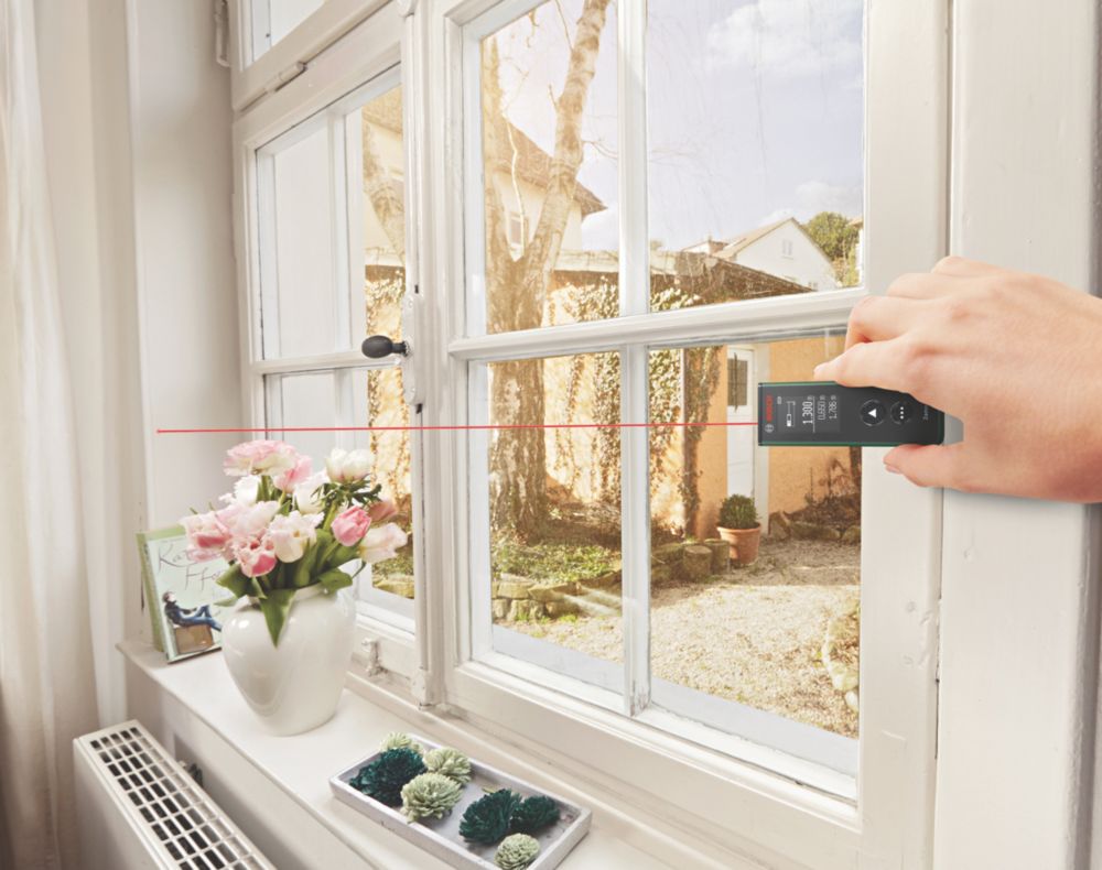 Bosch Zamo 0603672900 Digital Laser Measure - Screwfix