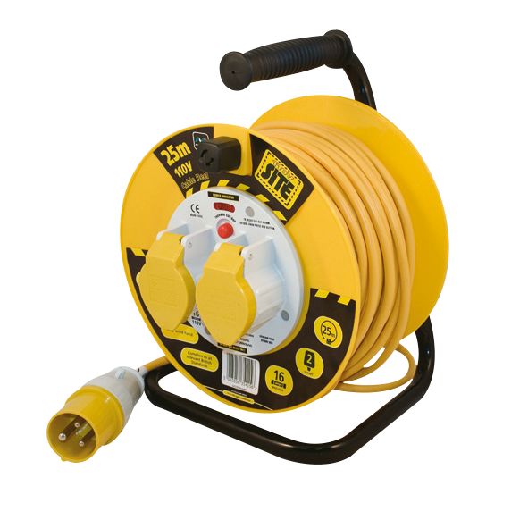 Masterplug 10A 4-Gang 25m Cable Reel & RCD 240V - Screwfix