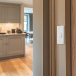 British General 800 Series 20A 16AX 1-Gang 2-Way Light Switch  White