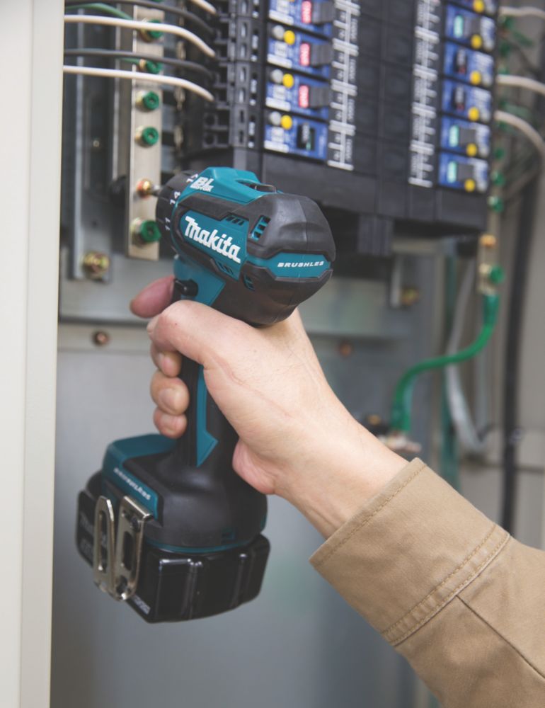 Screwfix drills online makita