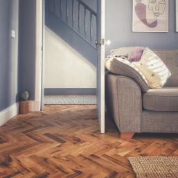 Osmo 0.75Ltr Clear Matt Solvent-Based Interior Wood Finishing Oil