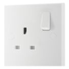 British General 900 Series 13A 1-Gang SP Switched Plug Socket White