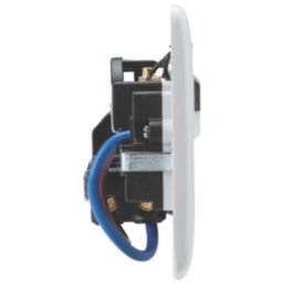 Knightsbridge Curved Edge 13A Key Switch 1-Gang DP Switched Socket White