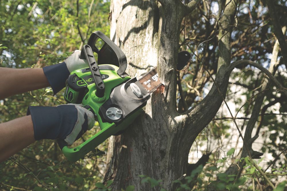 40 volt deals greenworks chainsaw