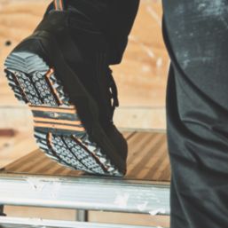 V12 Footwear Caiman Size 8  Black Waterproof  Safety Boots