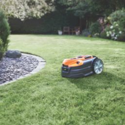 LawnMaster 24V 4.0Ah Lithium MX Brushless Cordless 18cm VBRM18AMDR Vision Robotic Mower with Docking Station