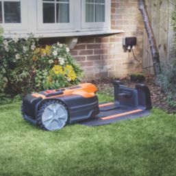 LawnMaster 24V 4.0Ah Lithium MX Brushless Cordless 18cm VBRM18AMDR Vision Robotic Mower with Docking Station