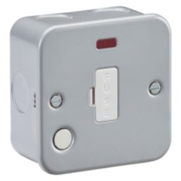 Knightsbridge Metal Clad 13A Unswitched Metal Clad Fused Spur & Flex Outlet with Neon