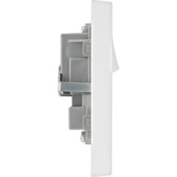 British General 900 Series 13A 2-Gang SP Switched Plug Socket White